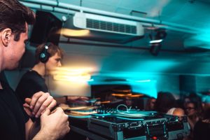How to Create an Effective Corporate Event DJS Plan